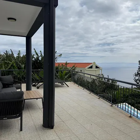Felicidade Villa *